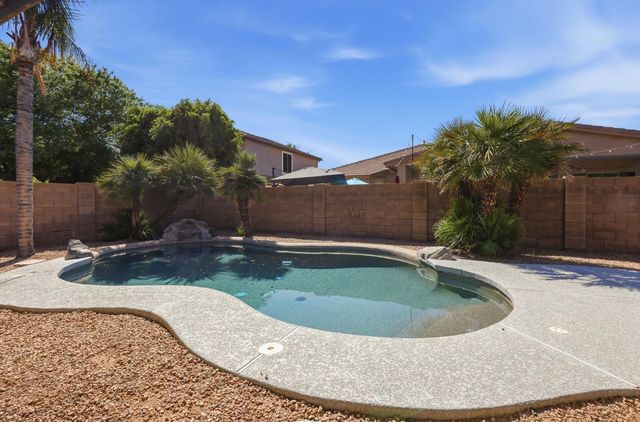 3565 E Vaughn Court, Gilbert, AZ 85234