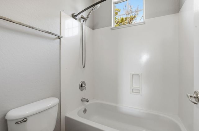 3565 E Vaughn Court, Gilbert, AZ 85234