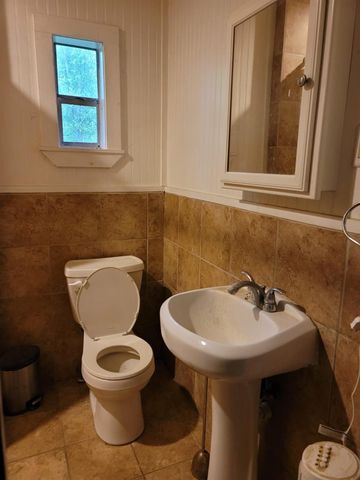 18327 Blake Manor RD RD A, Manor, TX 78653