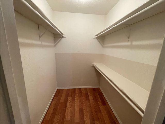 9700 Leawood Boulevard 1908, Houston, TX 77099