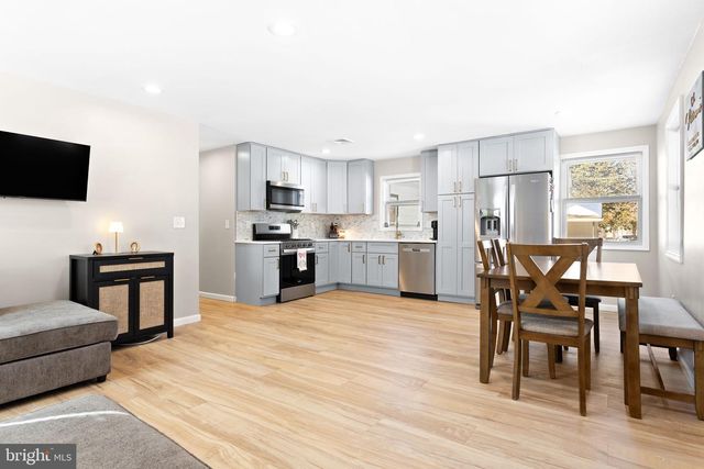 69 HOLLY RD, Gibbsboro, NJ 08026