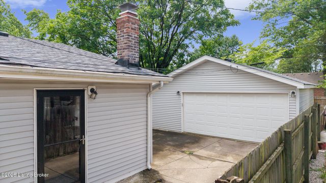 3306 Ethelwood Dr, Louisville, KY 40299