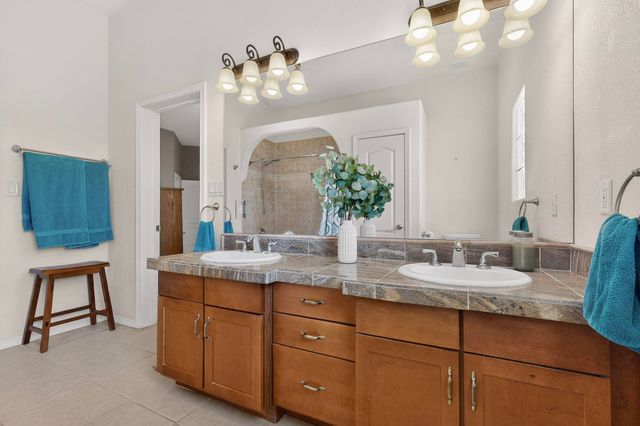 5100 Onies Court NE, Rio Rancho, NM 87144