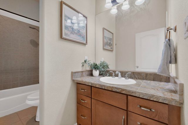 5100 Onies Court NE, Rio Rancho, NM 87144