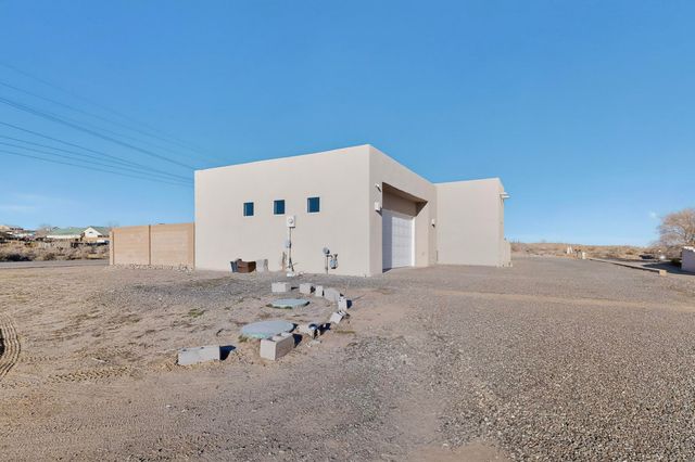 5100 Onies Court NE, Rio Rancho, NM 87144