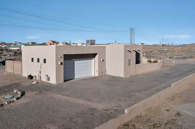 5100 Onies Court NE, Rio Rancho, NM 87144