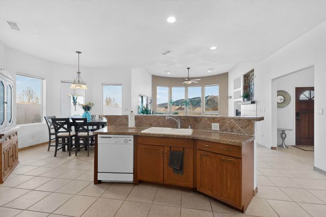 5100 Onies Court NE, Rio Rancho, NM 87144