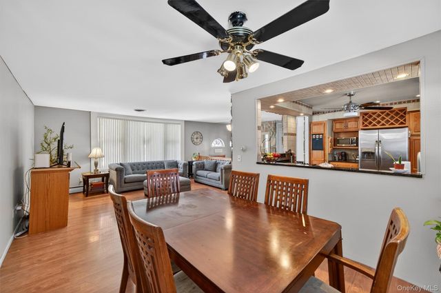 14 Scotchtown Drive, Middletown, NY 10941