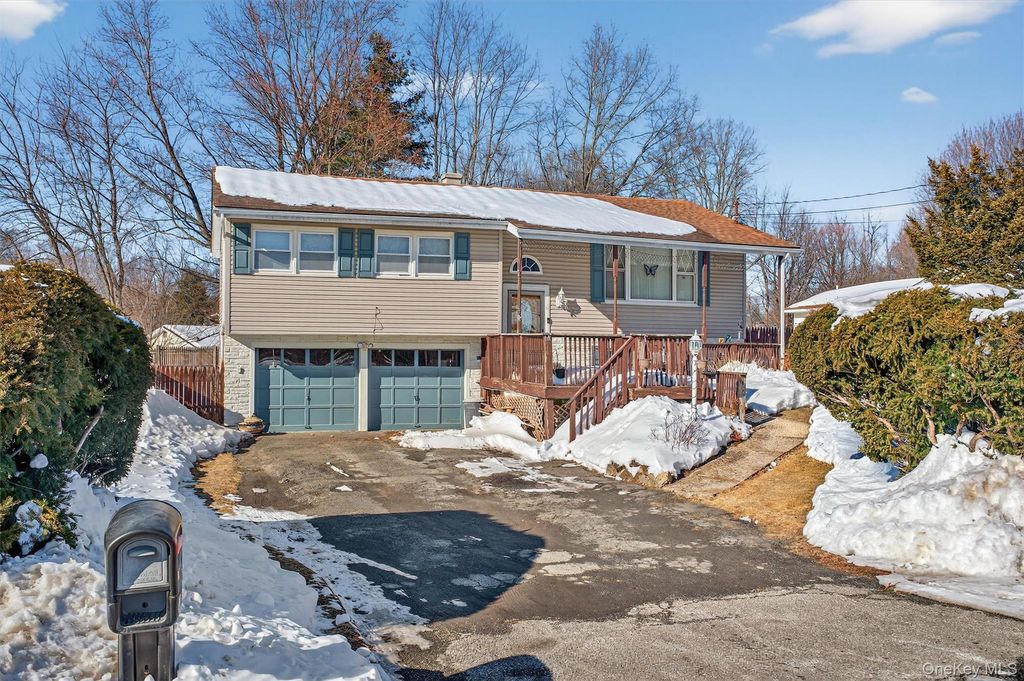 14 Scotchtown Drive, Middletown, NY 10941