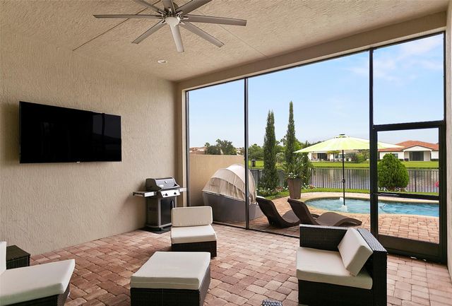 8484 GRAND PRIX Lane, Boynton Beach, FL 33472