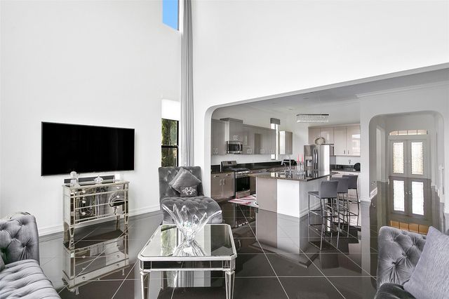8484 GRAND PRIX Lane, Boynton Beach, FL 33472