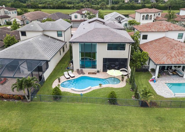 8484 GRAND PRIX Lane, Boynton Beach, FL 33472