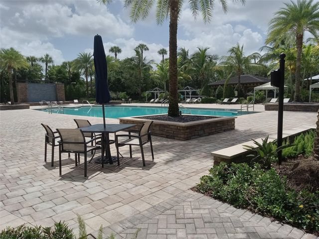 8484 GRAND PRIX Lane, Boynton Beach, FL 33472