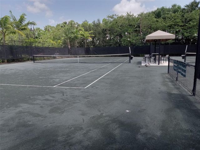 8484 GRAND PRIX Lane, Boynton Beach, FL 33472
