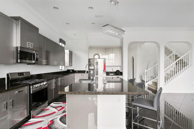 8484 GRAND PRIX Lane, Boynton Beach, FL 33472