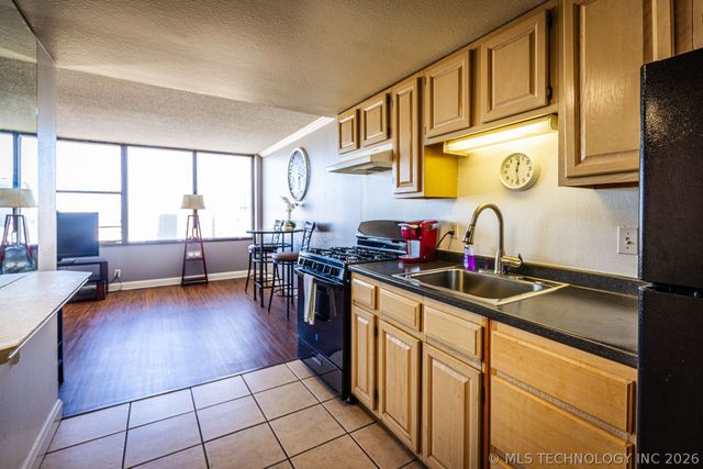 450 W 7th Street 1601, Tulsa, OK 74119