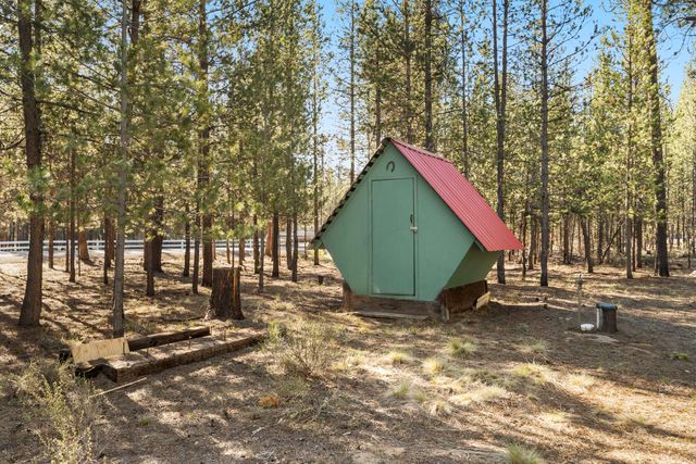16007 Parkway Drive, La Pine, OR 97739