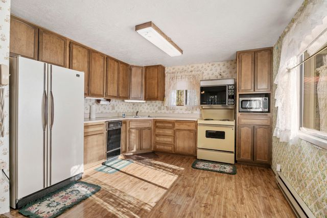 16007 Parkway Drive, La Pine, OR 97739