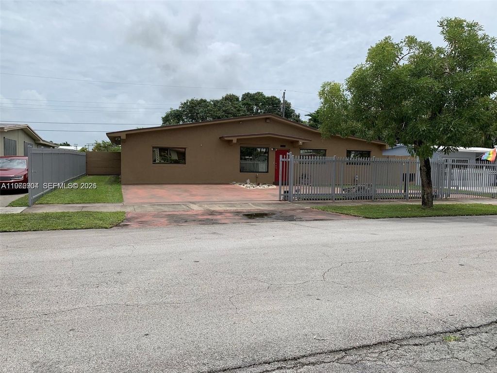 5635 W 13th Ct, Hialeah, FL 33012