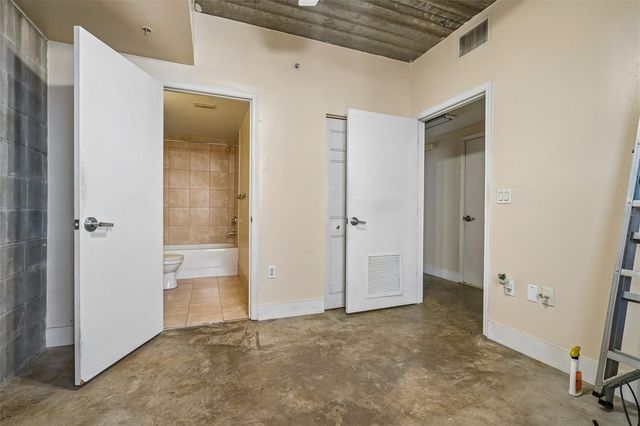 2515 SW 35TH PLACE 103, Gainesville, FL 32608