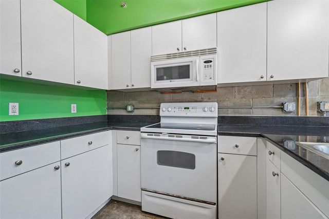 2515 SW 35TH PLACE 103, Gainesville, FL 32608