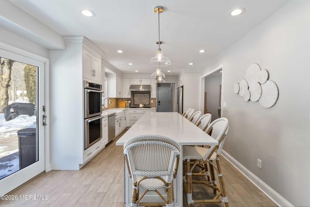 41 Polly Way, Middletown, NJ 07748