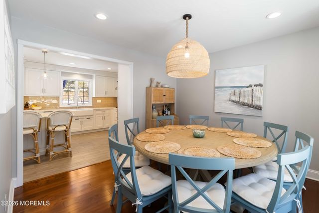 41 Polly Way, Middletown, NJ 07748