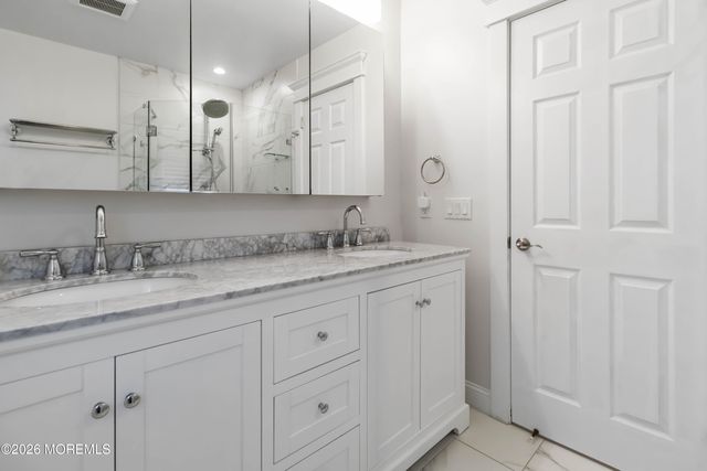 41 Polly Way, Middletown, NJ 07748