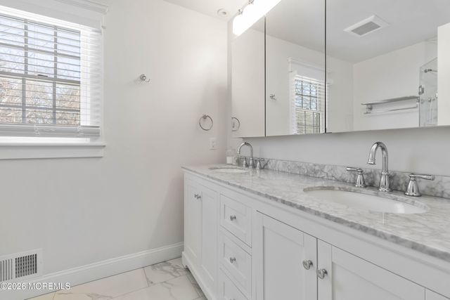 41 Polly Way, Middletown, NJ 07748