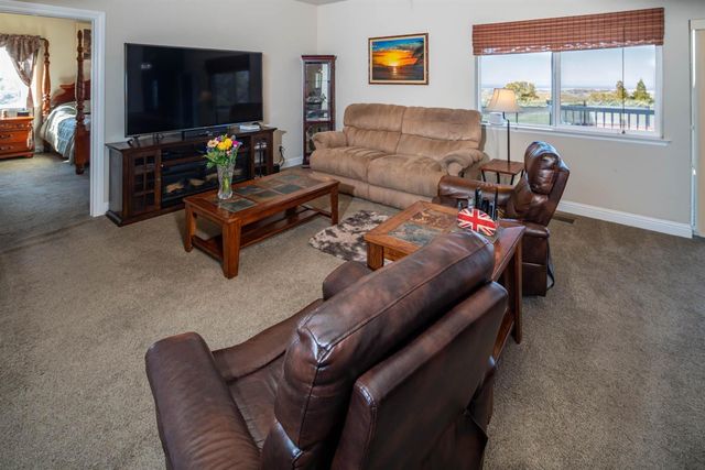 2661 Mountain Oak, Rescue, CA 95672