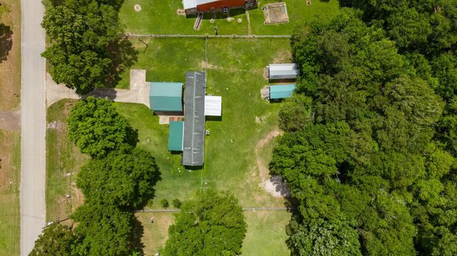 516 County Road 4021, Dayton, TX 77535