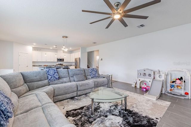 3319 CURLEW AVENUE, Leesburg, FL 34748