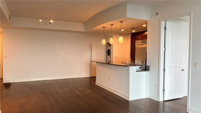 270 17th Street NW 2307, Atlanta, GA 30363