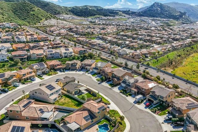 310 Falabella Ln, Fallbrook, CA 92028