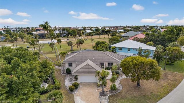 1312 Par View DR, Sanibel, FL 33957