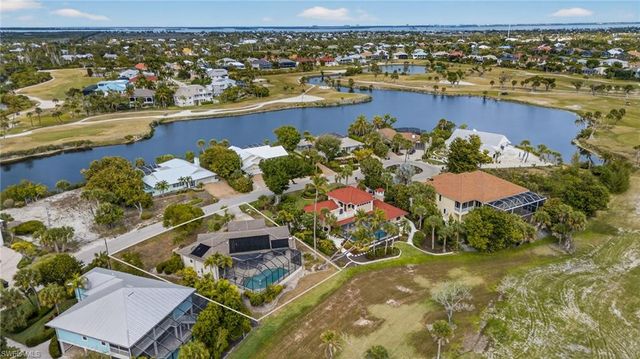1312 Par View DR, Sanibel, FL 33957