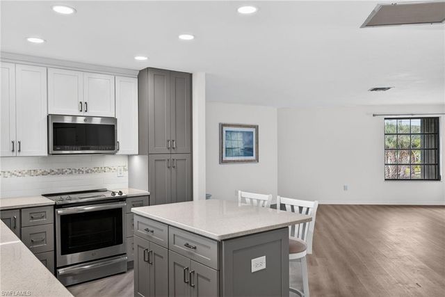 1312 Par View DR, Sanibel, FL 33957