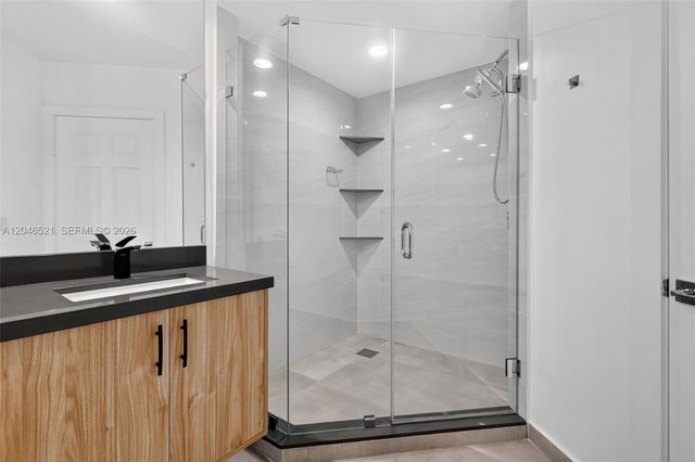 3370 Hidden Bay Drive 1212, Aventura, FL 33180