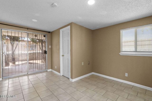 6039 Pompeii Street, El Paso, TX 79924