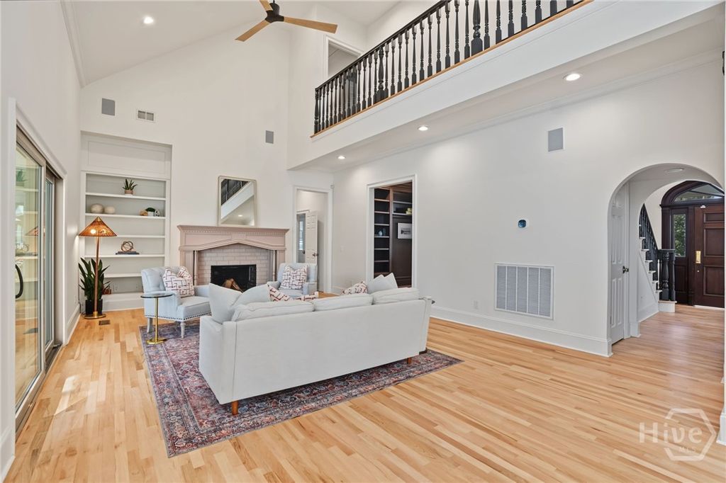 Image 12 of property listing at 221 Lyman Hall, Savannah, GA 31410