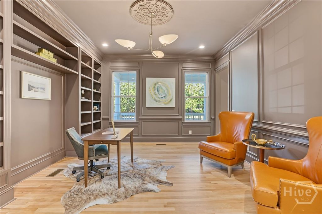 Image 16 of property listing at 221 Lyman Hall, Savannah, GA 31410