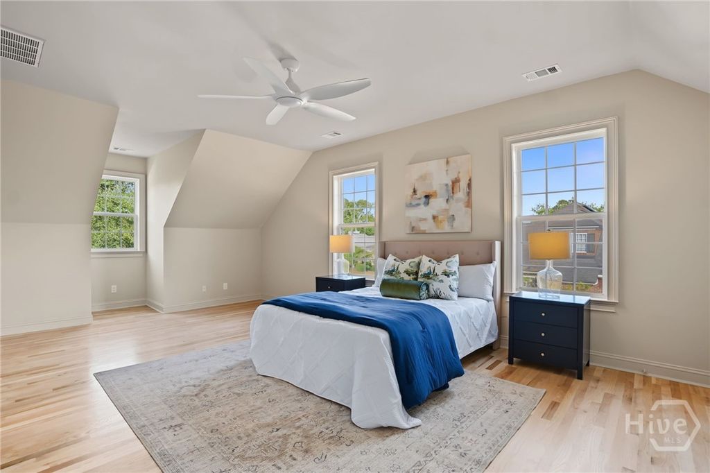 Image 26 of property listing at 221 Lyman Hall, Savannah, GA 31410