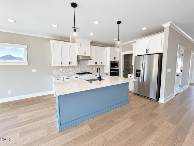 302 Barrow Mdws Drive, Zebulon, NC 27597