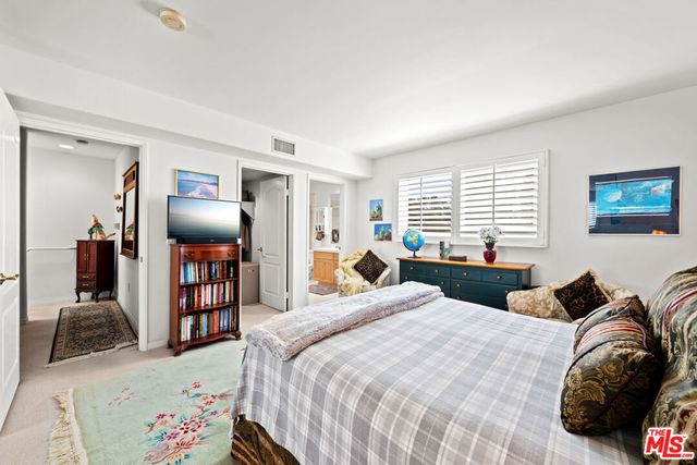 1043 11th Street 3, Santa Monica, CA 90403