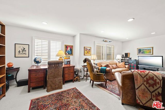 1043 11th Street 3, Santa Monica, CA 90403