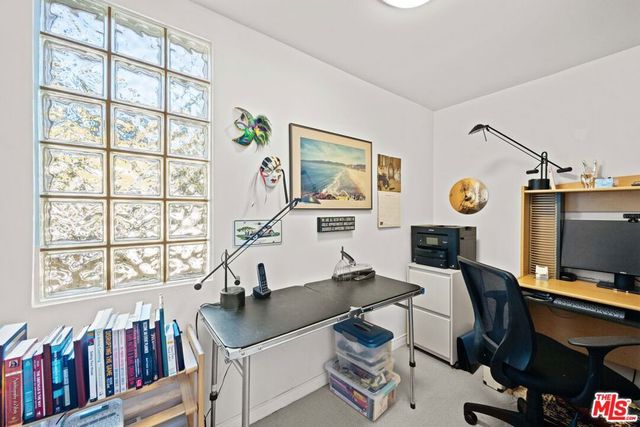 1043 11th Street 3, Santa Monica, CA 90403