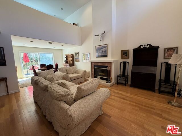 1043 11th Street 3, Santa Monica, CA 90403