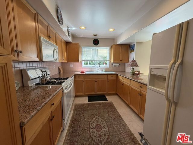 1043 11th Street 3, Santa Monica, CA 90403