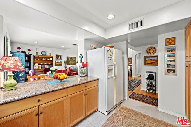 1043 11th Street 3, Santa Monica, CA 90403