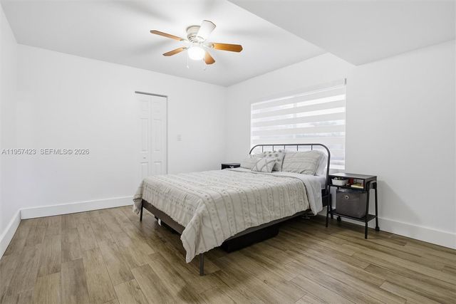 941 E 16th Pl, Hialeah, FL 33010